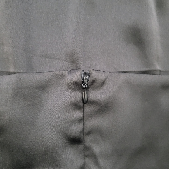 Urban Outfitters Cowl Neck Mini Dress in Black with Gold Chain Straps Size L - Picture 5 of 5